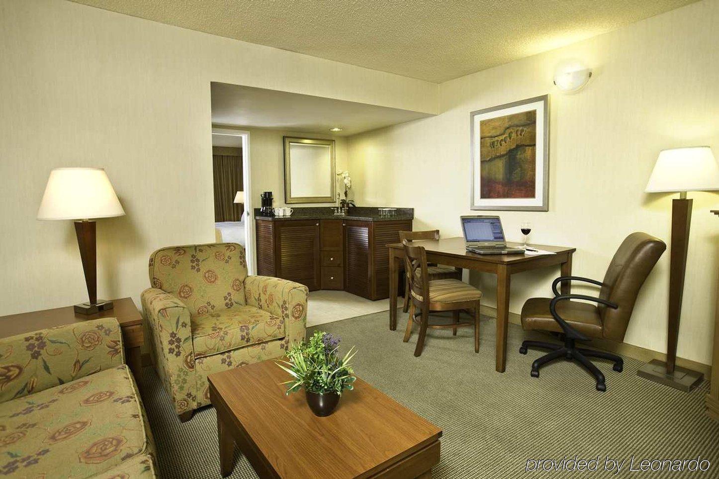 Doubletree Suites By Hilton Tucson Airport Habitación foto